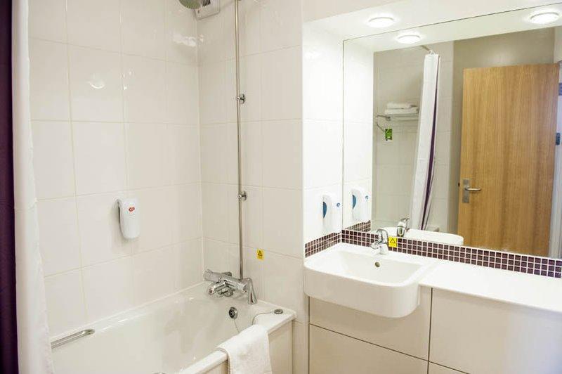 Premier Inn Premier Inn ويلينغبوره المظهر الخارجي الصورة